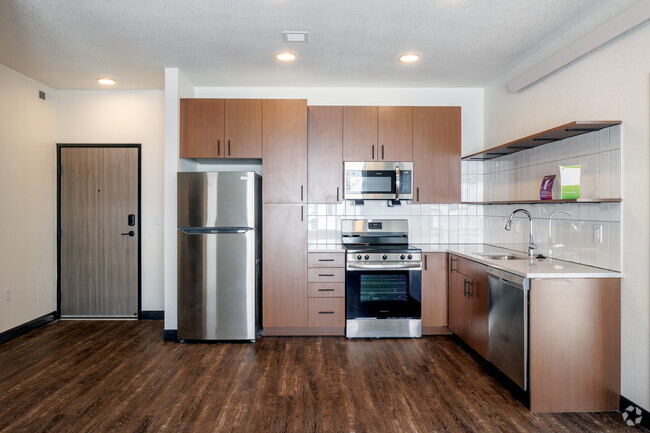 3BR, 2BA - 1,085SF - Kitchen - Vista Verde II