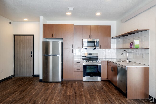 3BR, 2BA - 1,085SF - Kitchen - Vista Verde Workforce
