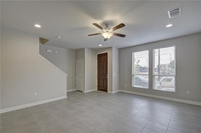 Foto del edificio - 6814 E Riverside Dr