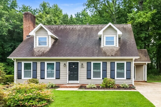 Building Photo - 2507 Spaight Ct