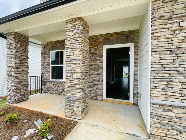 Building Photo - 5950 Green Ash Ct