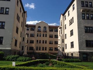 Foto del edificio - 69 Glen Rd
