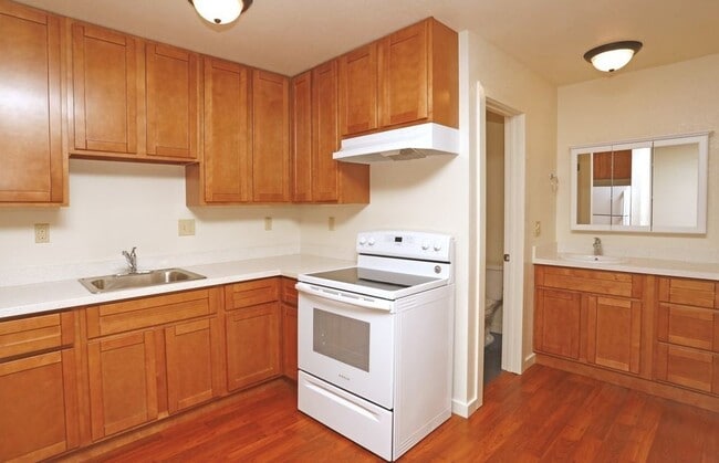 Foto del interior - Twin Pines Manor Apartments