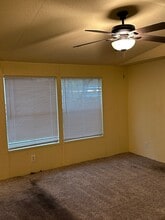 Building Photo - 20183 Lakeway Ln