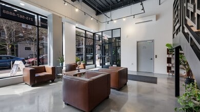 Building Photo - 44West