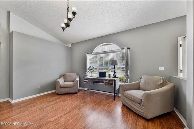 Building Photo - 2169 Saint Martins Dr W