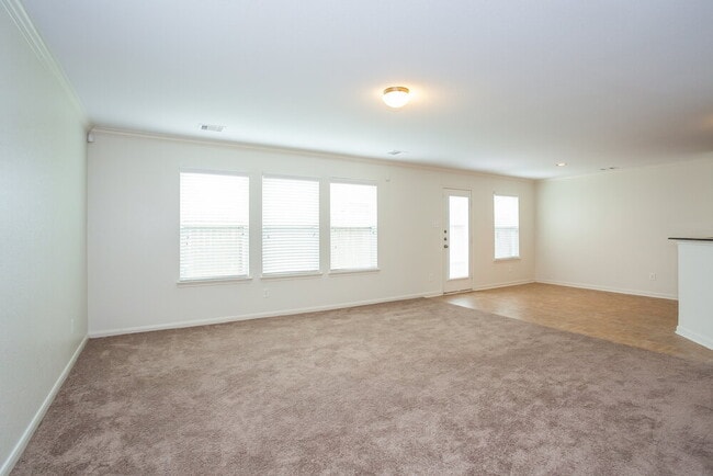Foto del edificio - 2727 Skyview Grove Ct