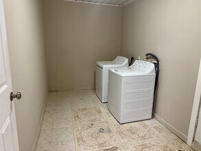 Building Photo - 6743 Crestmont St