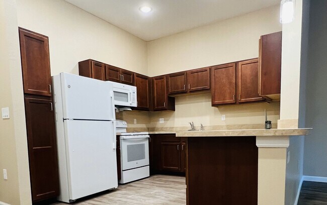 Foto del edificio - 2131 Jackson Bluff Rd