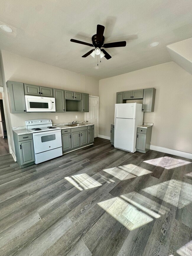 Foto del edificio - 4818 N 13th St