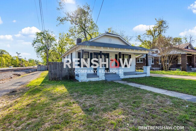 Building Photo - 1100 Rozelle St