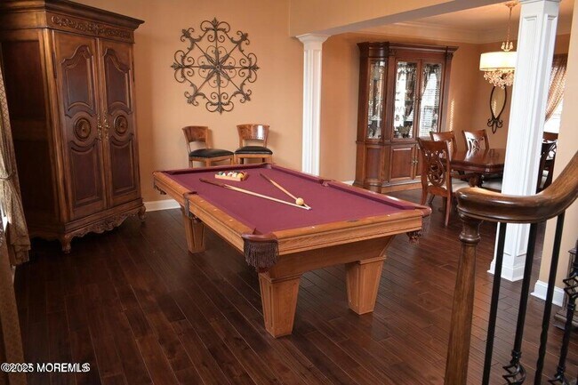 Foto del edificio - 1439 Oakwood Hollow Ln