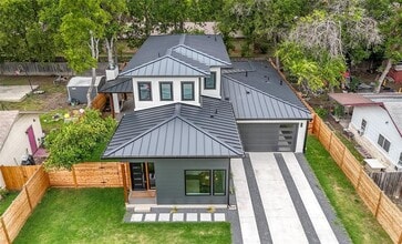 Building Photo - 6304 Middleham Pl