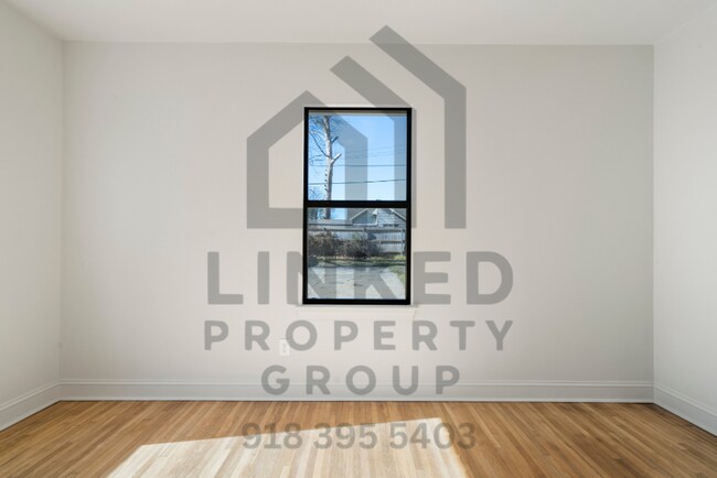 Foto del edificio - 1340 S Florence Ave