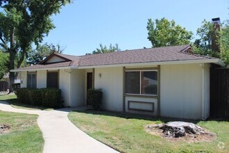 Building Photo - 6351 Chapel View Ln