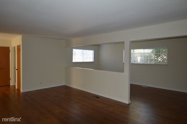 Building Photo - 22500 Cristo Rey Dr