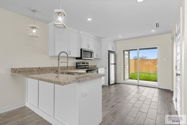 Foto del edificio - 690 Seminole Ln