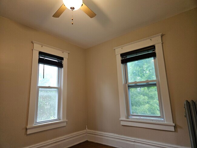 Building Photo - Guffey Properties