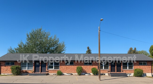 Foto del edificio - 2004 6th St NE