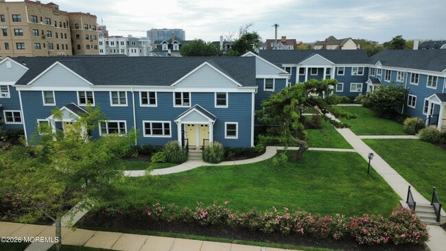 Building Photo - 300 Deal Lake Dr