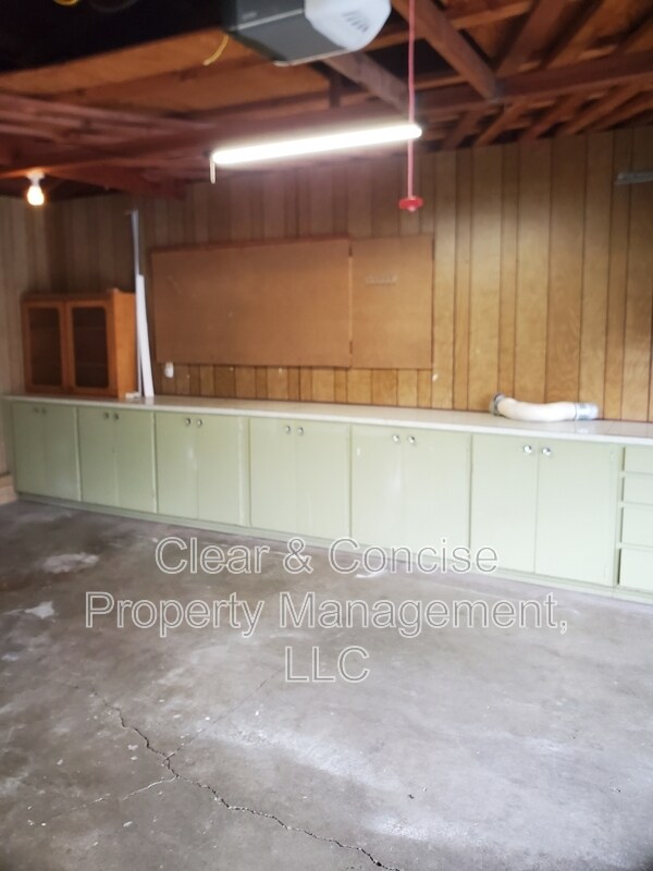 Building Photo - 265 Blackfoot Ave