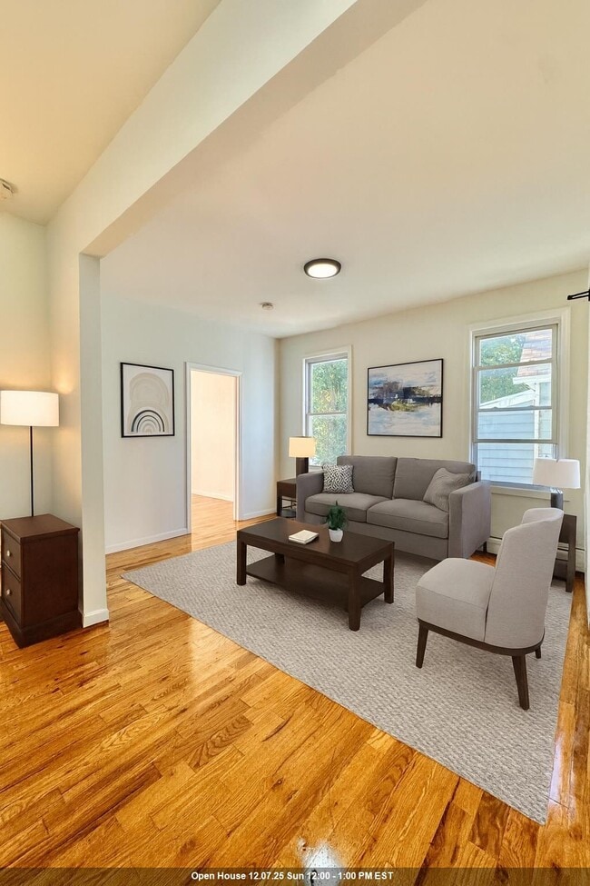 Building Photo - 245 DUNCAN Ave