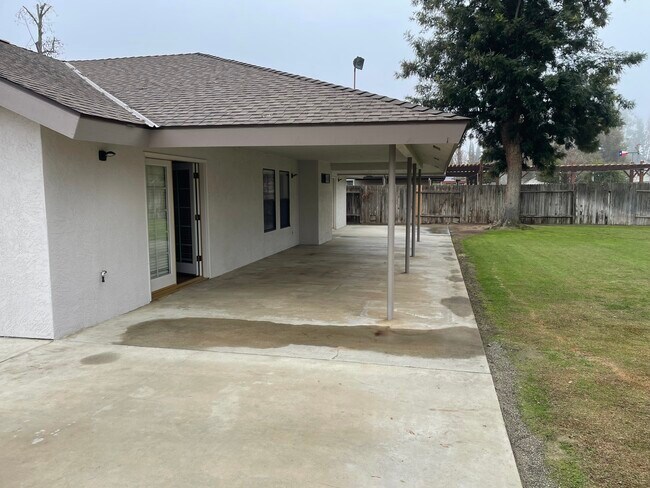 Foto del edificio - 2101 Deerfield St