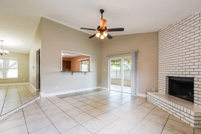 Foto del edificio - 1264 Rising Sun Blvd