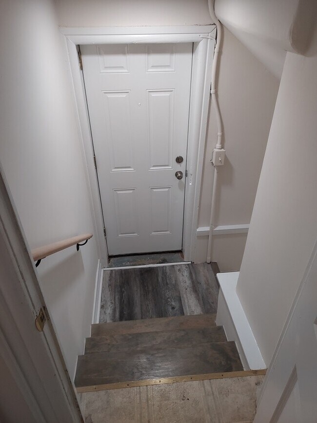 Foto del edificio - 1111 Salem Avenue, Unit C