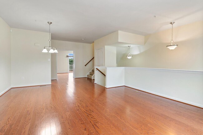 Foto del edificio - 8311 Gibbs Way