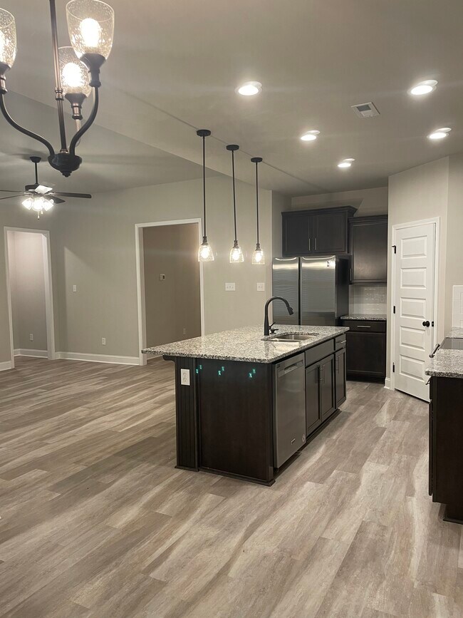 Foto del edificio - 139 Gardencove Cir