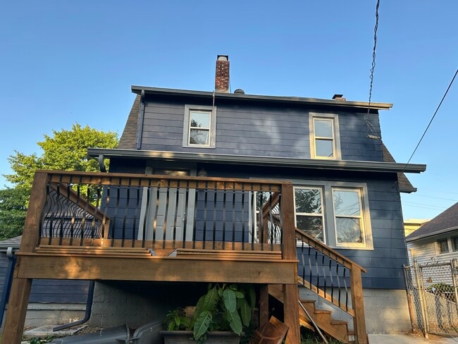 Foto del edificio - 4114 Adams St