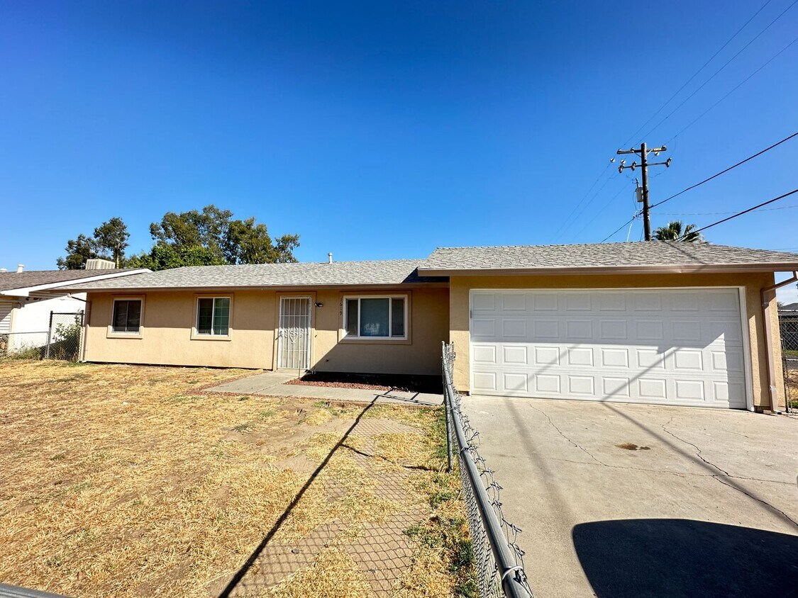 3 bed/ 2 ba house - Olivehurst - 3 bed/ 2 ba house  - Olivehurst