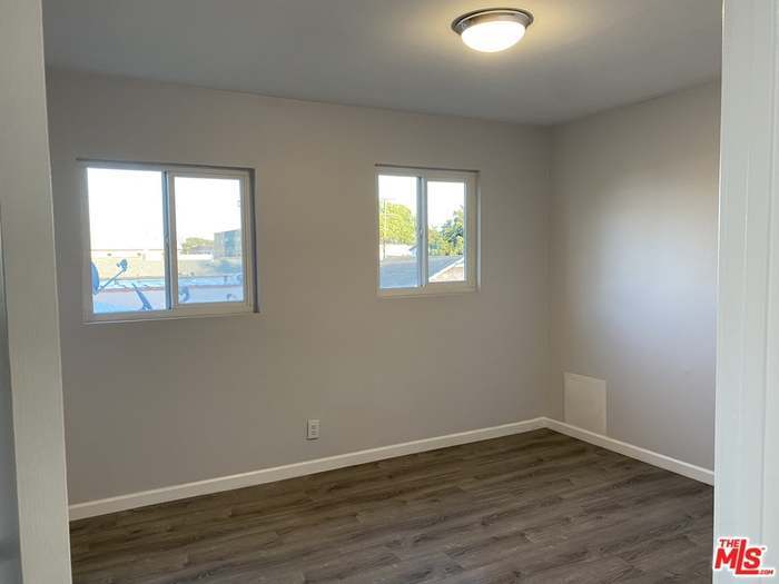 Building Photo - 156 W 73rd St
