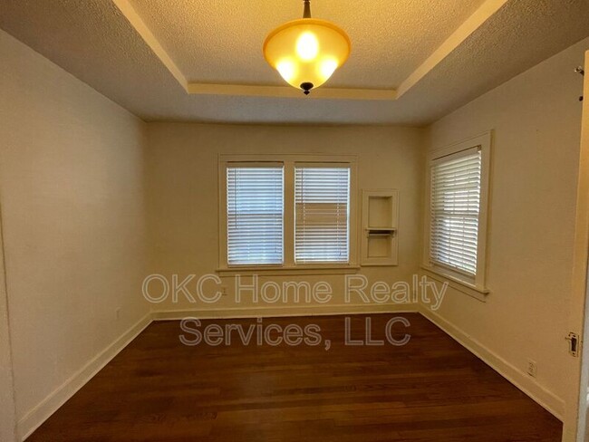 Foto del edificio - 917 NE 16th St