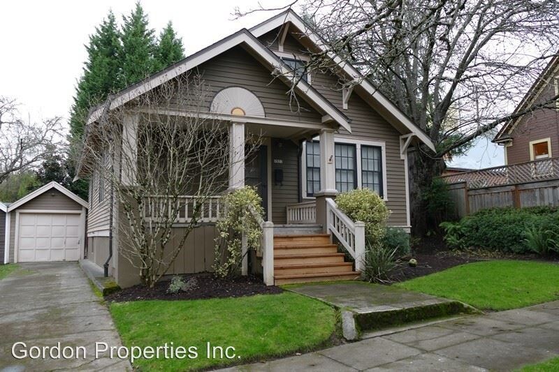 Primary Photo - 3 br, 1 bath House - 1533 SE Martins St