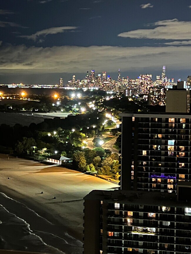 Foto del edificio - 6007 N Sheridan Rd