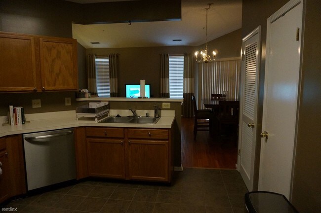 Foto del edificio - 7113 Sandown Cir