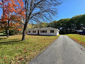 Building Photo - 98 Burnell Dr