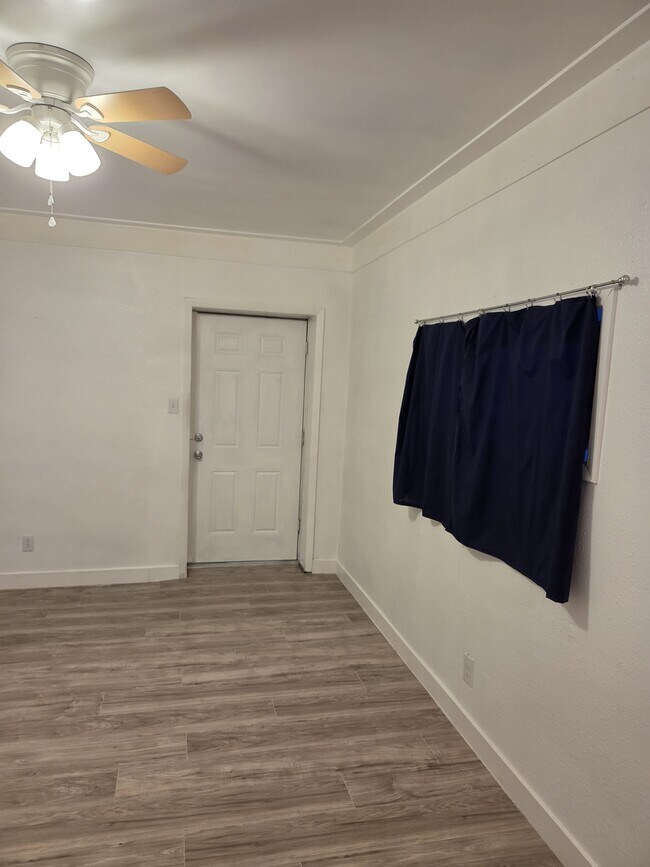 Building Photo - 224 Eureka Ave