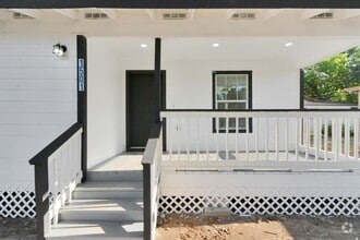 Building Photo - 1501 Maiden Ln