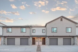 Building Photo - 12570 N Cotton Ln