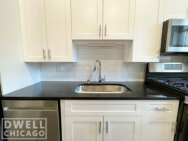 Foto principal - 1730 W Greenleaf Ave