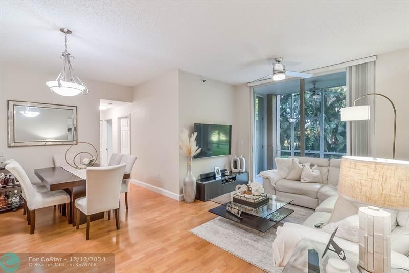 Foto principal - 9755 NW 52nd St