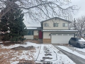 Building Photo - 1865 Chapel Hills Dr