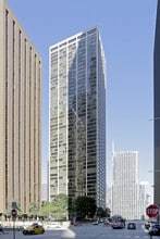 Columbus Plaza Rentals - Chicago, IL | Apartments.com