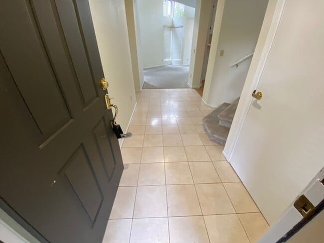 Foto del edificio - 785 Lakemont Pl