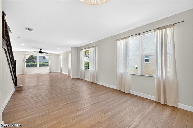 Foto del edificio - 9734 Silvercreek Ct