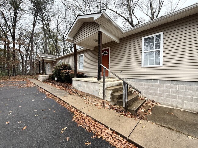 Foto del edificio - 3345 Malvern Rd