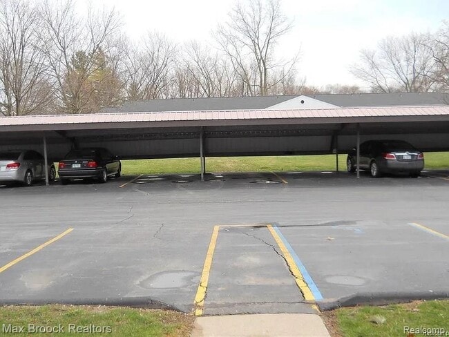 Foto del edificio - 42491 Plymouth Hollow Dr